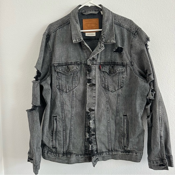 Levi's Premium Big E Ripped Distressed Trucker Jean Jacket Size: XXL‎ - Picture 2 of 16